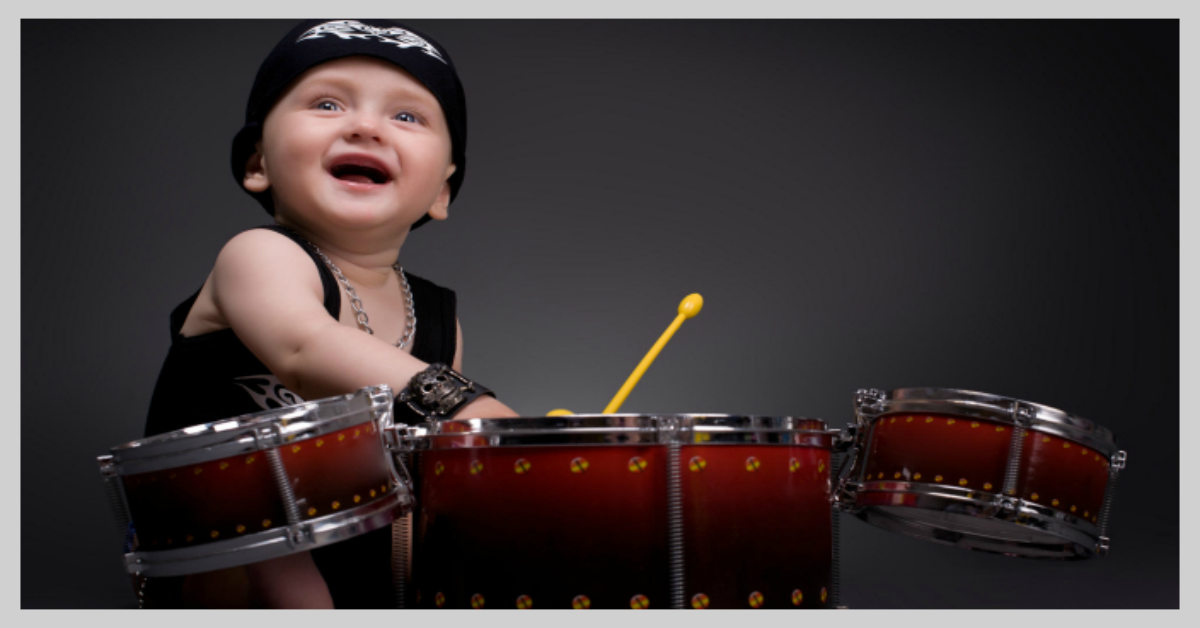 Kid-playing-drums